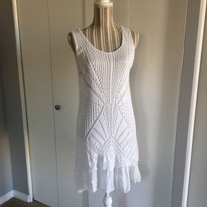 Made In Italy, White lacy sleeveless dress beach coverup